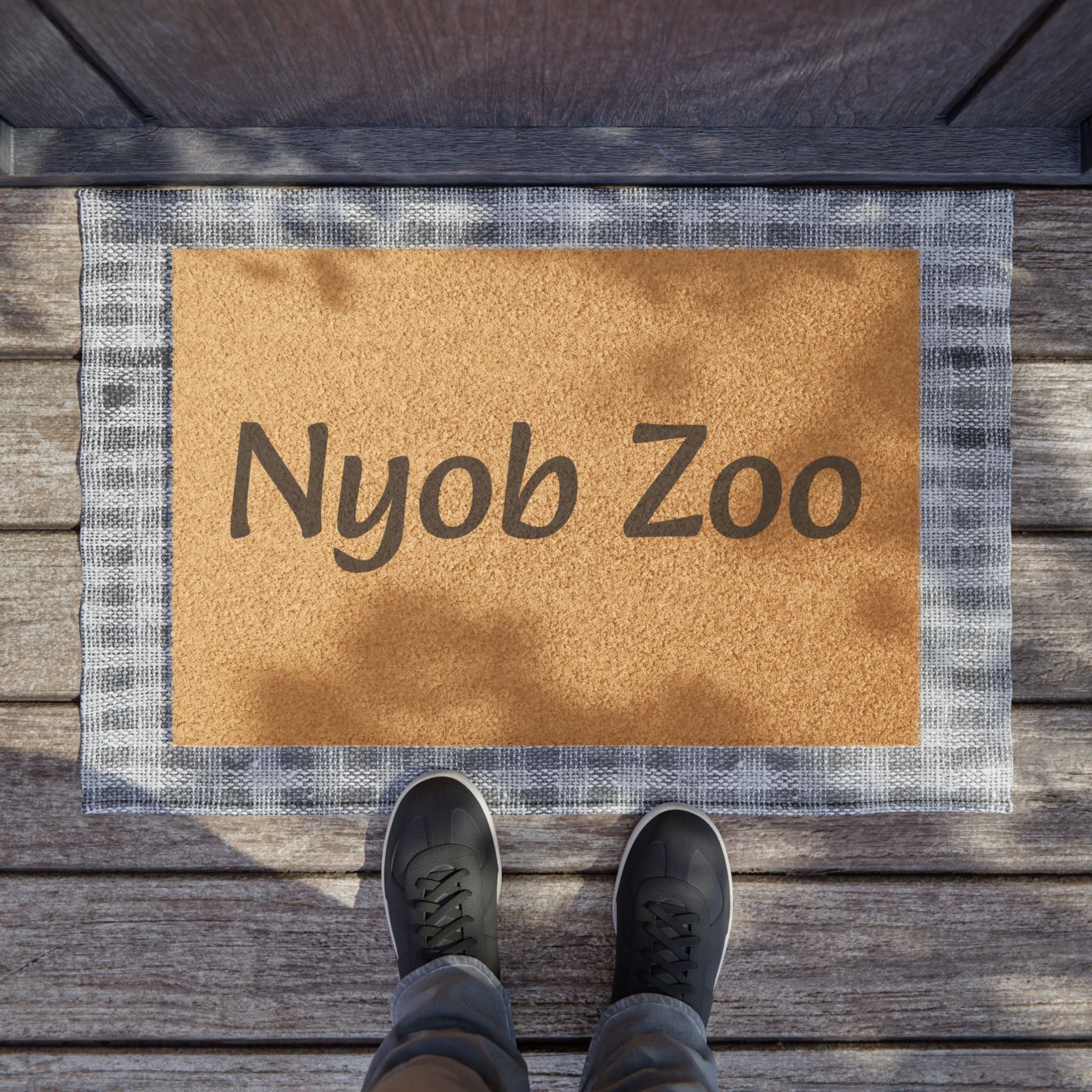 Nyob Zoo Welcome Mat